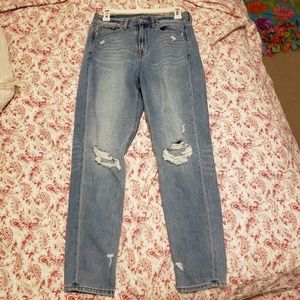 American Eagle Mom jeans- 4R
